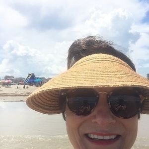 Meet your Posher, Lynda